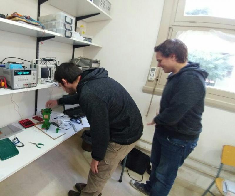 Ensayo experimental de sensor para biotecnología desarrollado en el grupo